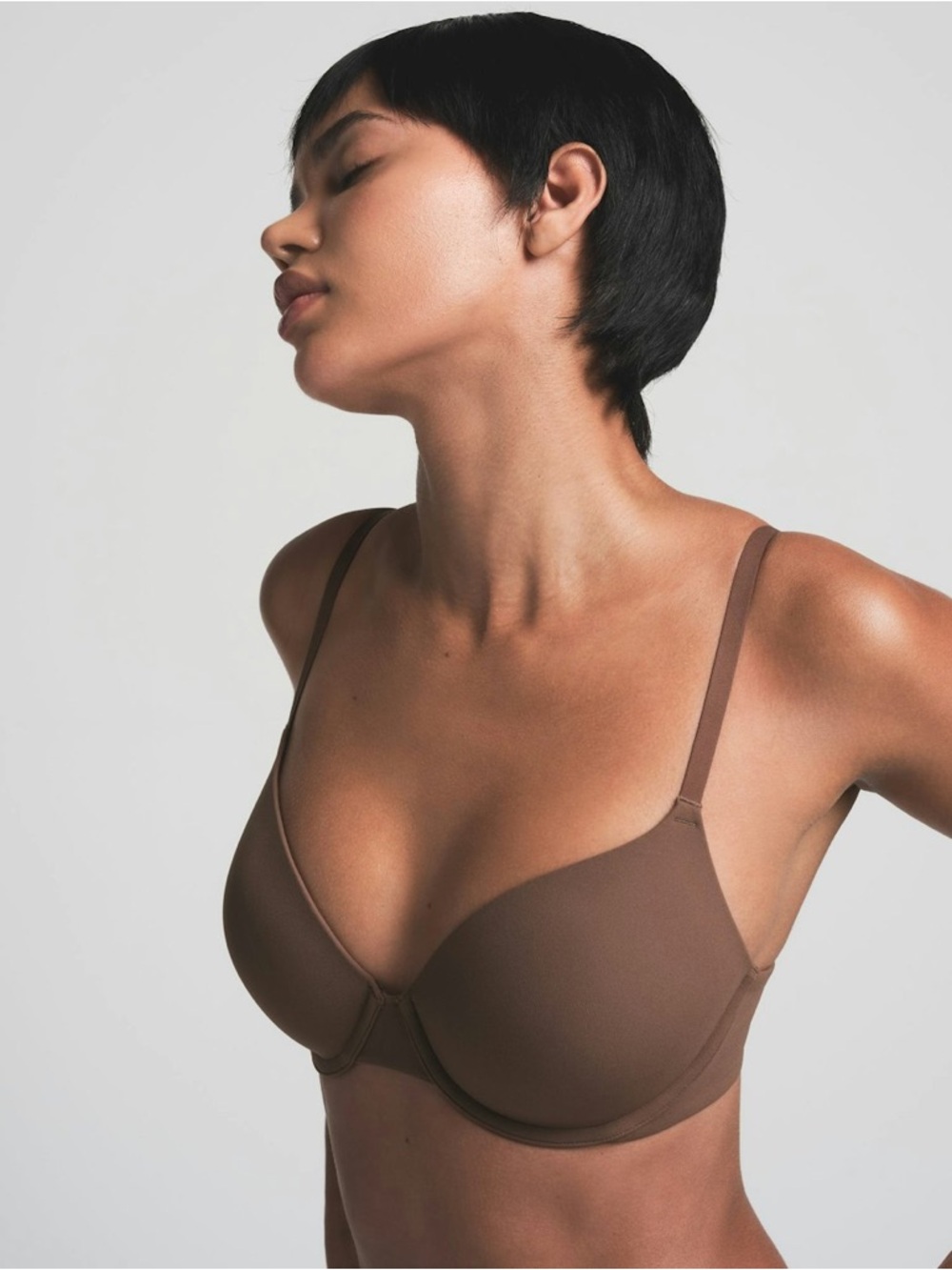 Skims Fits Everybody T-Shirt Bra New with tags